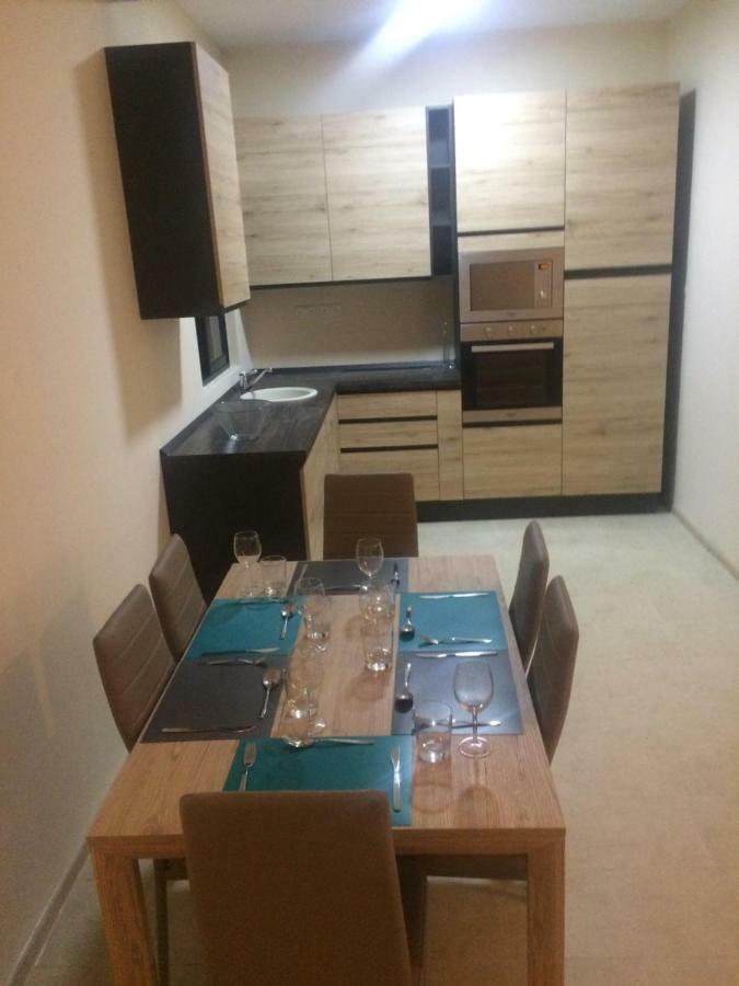 Higlander Apartments Mellieħa Eksteriør billede